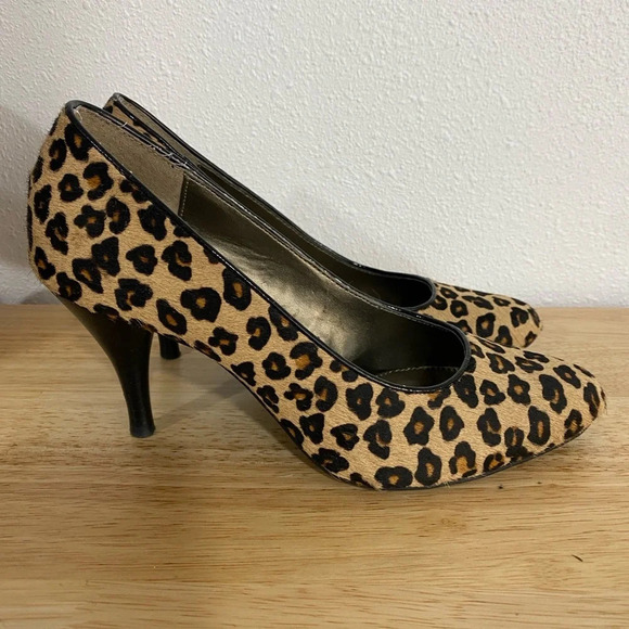 Bandolino Leopard Calf Hair Pump Heels 7.5 - Picture 1 of 8